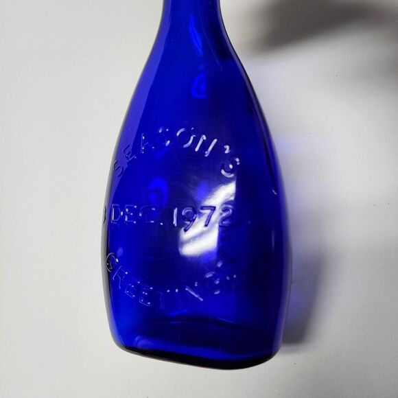 Cobalt Blue Glass Seasons Greetings Bottle w/3 French Hens 1972 - Picture 6 of 8